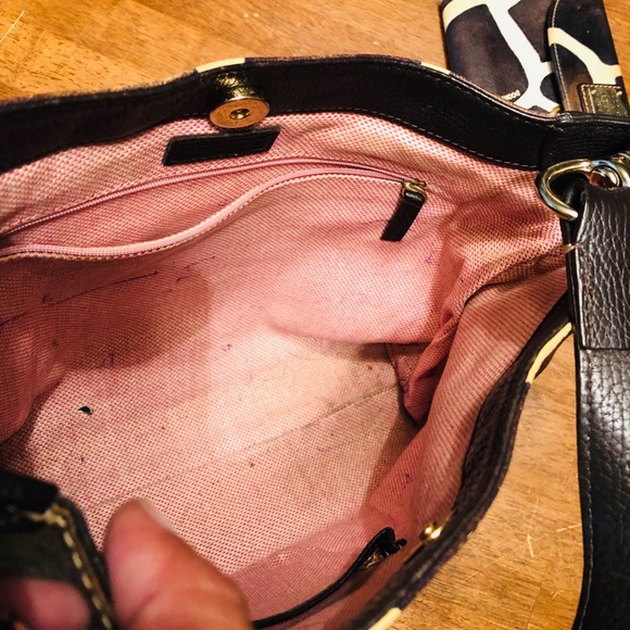 Dooney & Bourke Giraffe Sac only (no wallet) - Picture 4 of 6